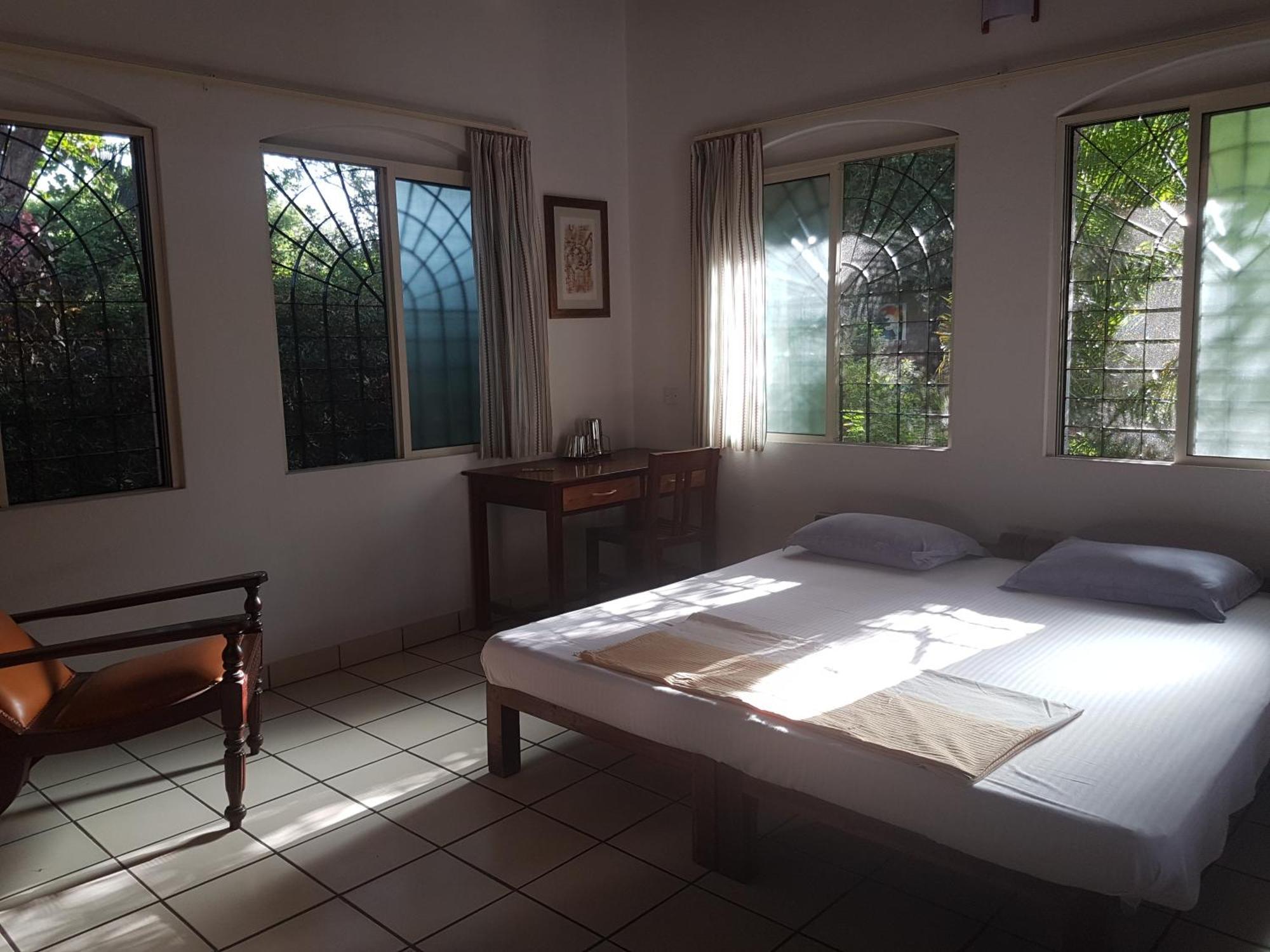 Gaia'S Garden Guest House オーロヴィル 部屋 写真